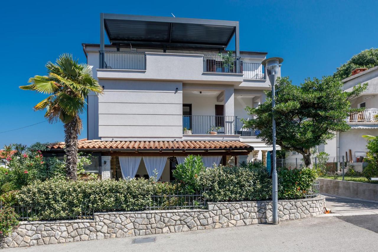 Apartment Rukavina Njivice Eksteriør bilde